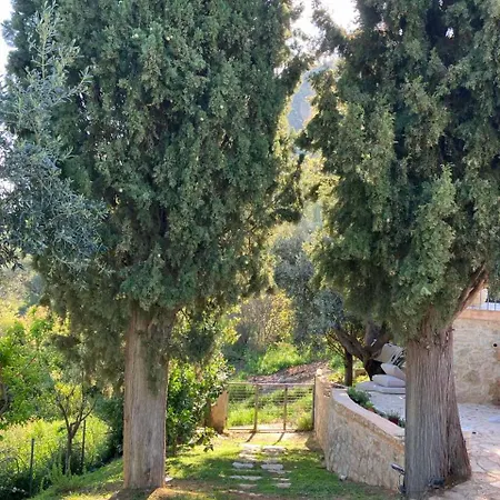 Blue Jasmine Villa Aigio Exterior photo