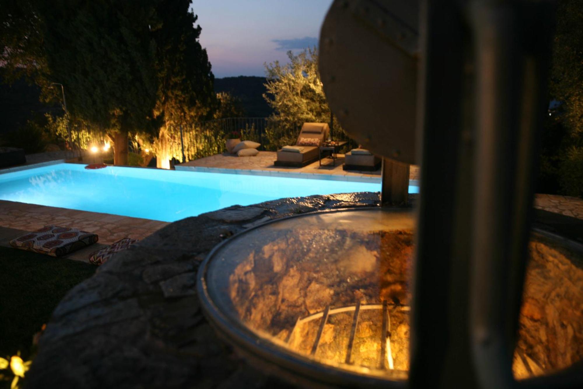 Blue Jasmine Aigio