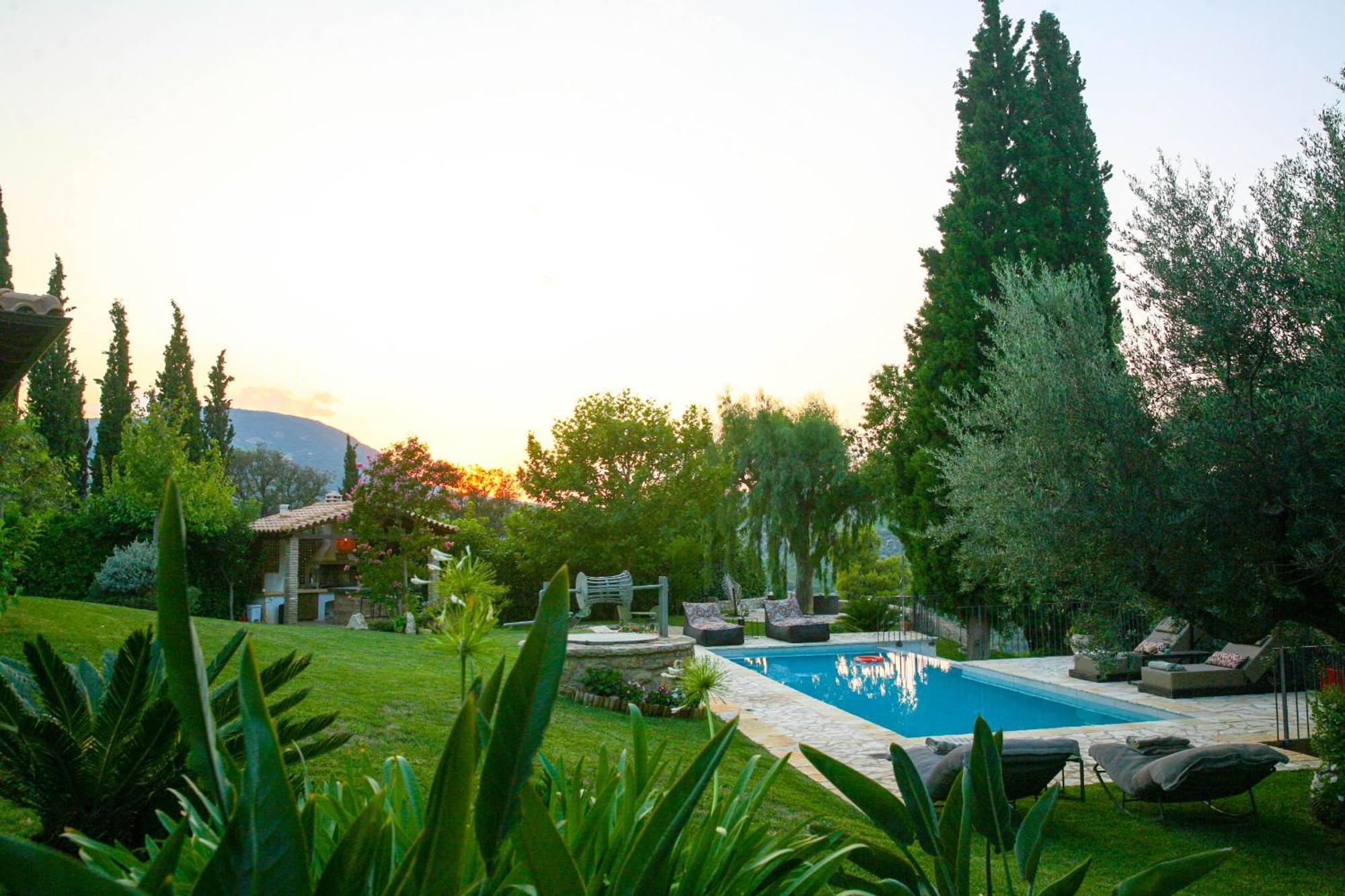Villa Blue Jasmine Egio